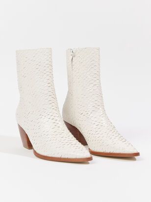 Caty Booties by Matisse | Altar'd State
