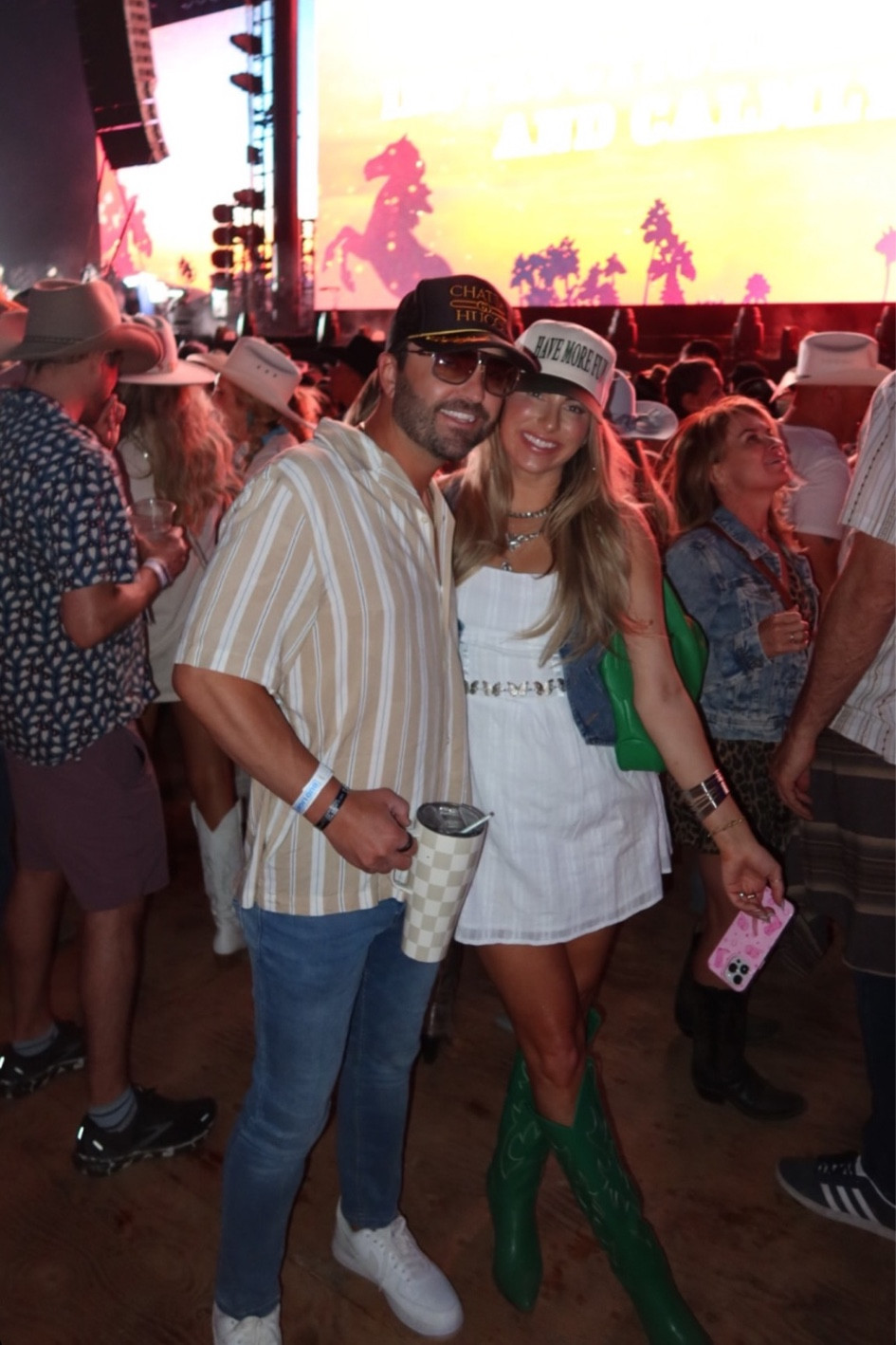 Stagecoach night 2!!

#LTKSeasonal #LTKstyletip #LTKFestival