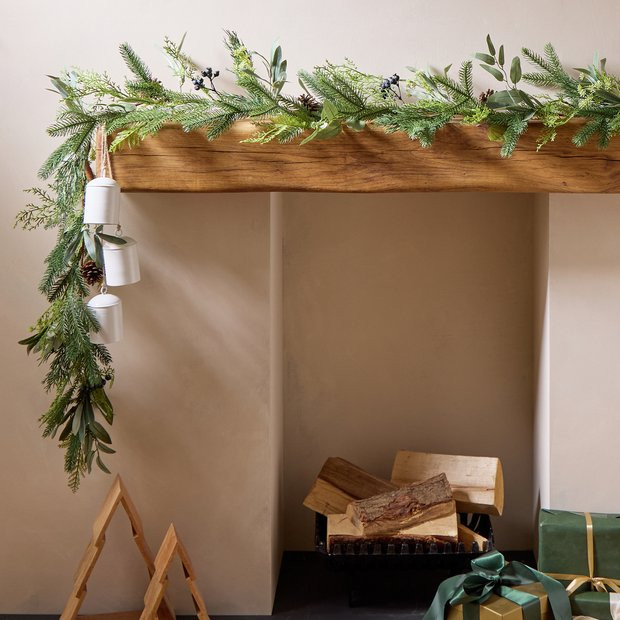 Habitat Blueberry and Cinnamon Christmas Garland | argos.co.uk
