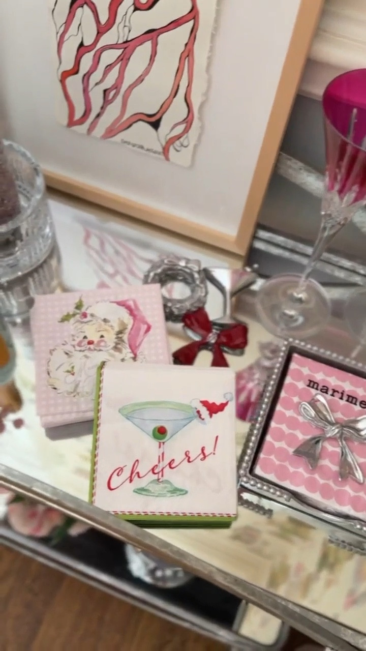 Making spirits bright 🍸🎀✨

Whether you’re hosting this season, or looking for the perfect hostess gift, @mariposagift napkin box & weights is holiday entertaining at its finest 🎄🥂 🎁

#LTKGiftGuide #LTKHome #LTKHoliday