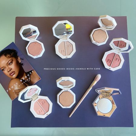So very excited to try these Demi’Glow Light Diffusing, Killawatt Freestyle, and Diamond Bomb #Highlighters that #FentyBeauty sent 🙌✨

Perfect for any #GlowGirl!

#LTKCleanBeauty #Highlighter #LTKCleanMakeup

#LTKover40 #LTKbeauty