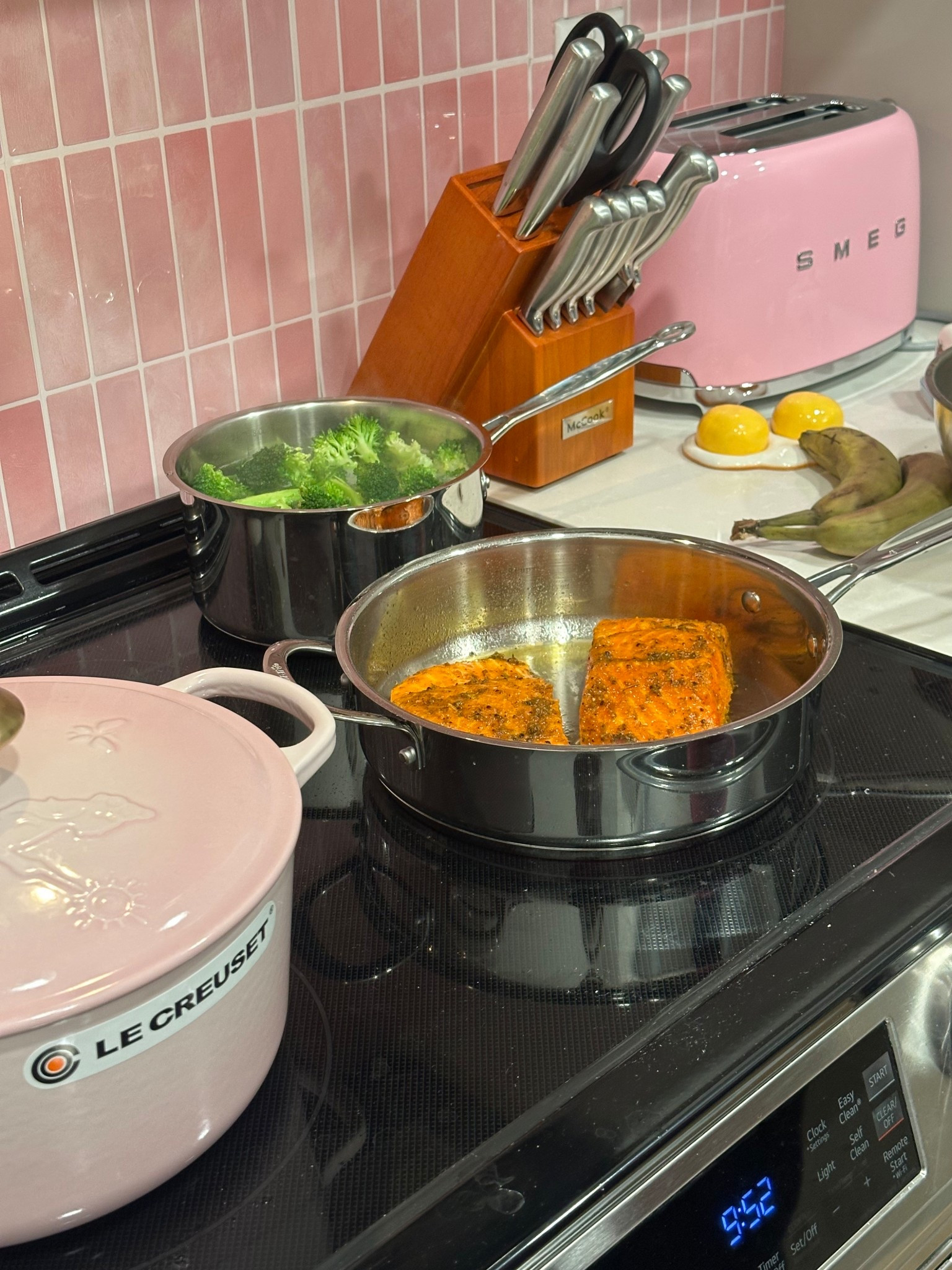 my kitchen decor (づ｡◕‿‿◕｡)づ (cookware edition)

#LTKHome #LTKdayinmylife #LTKfoodie