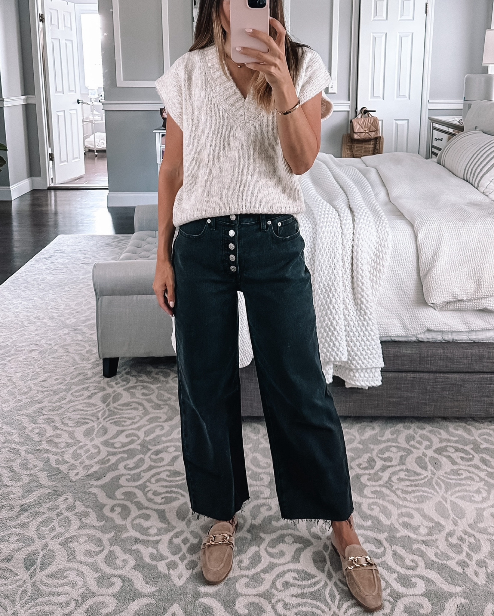 Favorite from Nordstrom sale last year. This v neck sweater is a fall staple 

#LTKxNSale #LTKSaleAlert #LTKFindsUnder100