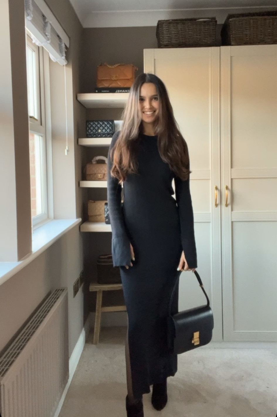 Can LBD also be used for long black dress?😅🖤

Love a full length knit dress for work and casual attire, dressed up or down depending on accessories. 

The one I’m wearing is no longer for sale so I’ve tagged two very similar super gorgeous options from Reiss and ASOS🥰

#LTKitbag #LTKfit #LTKstyletip
