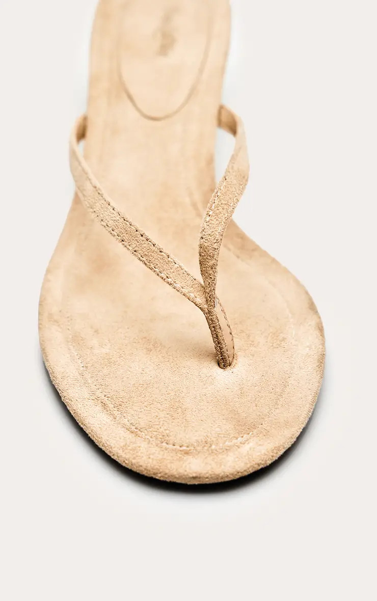Camel Faux Suede Toe Thong Kitten Heel Mule | PrettyLittleThing UK