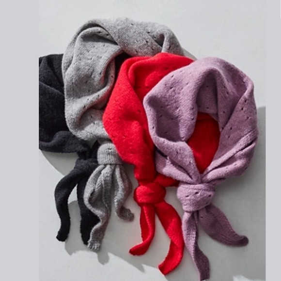 5056. Free People Essential Triangle Scarf | Poshmark