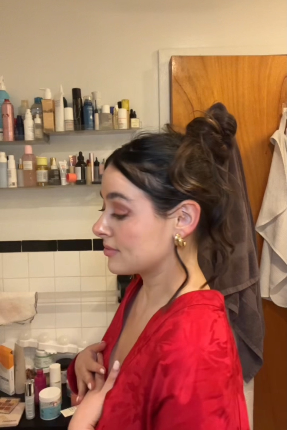 MESSY TOPKNOT ESSENTIALS! Jennybird code CARO15 for the double hoop earrings :)