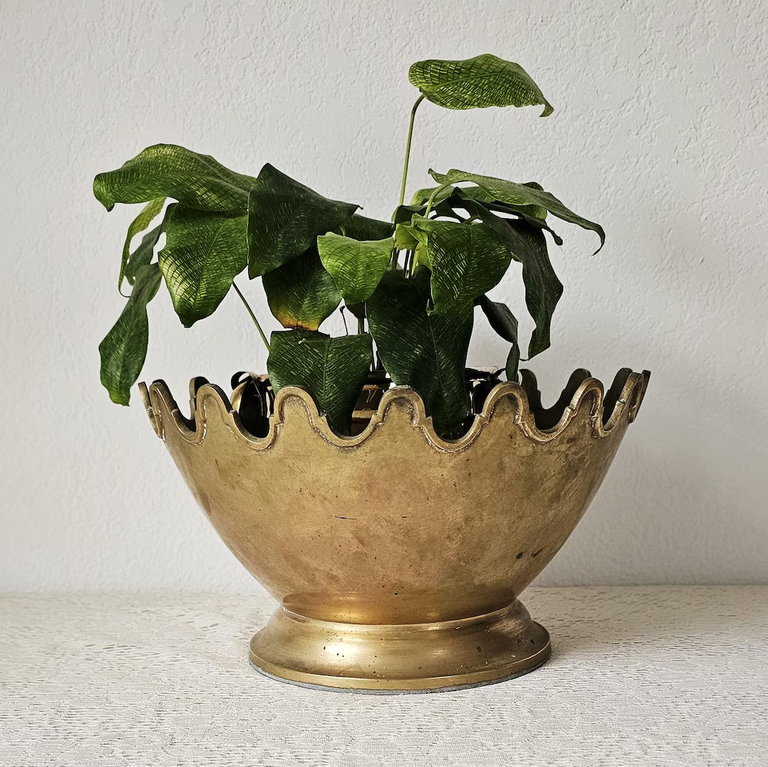 Vintage Scalloped Brass Bowl - Etsy | Etsy (US)
