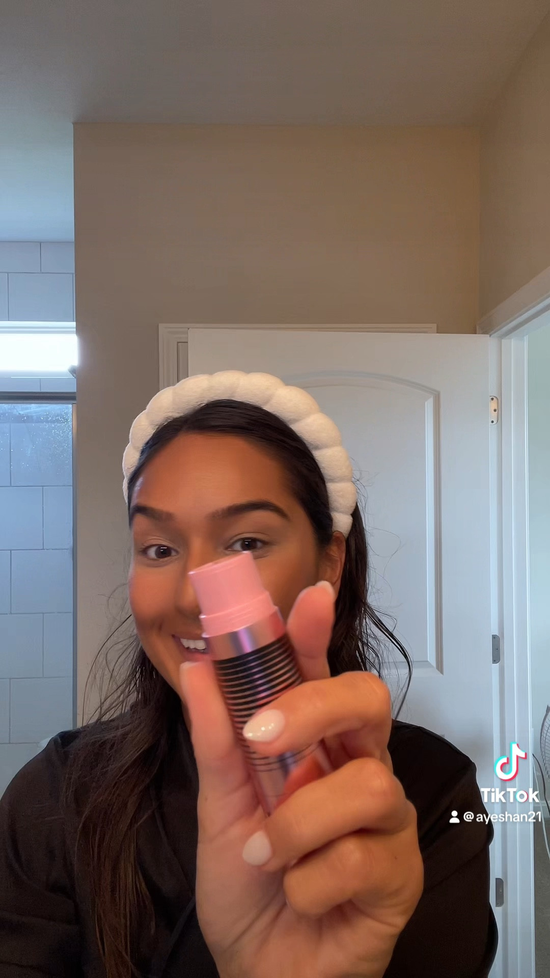 My makeup routine w/ my makeup products linked :) #makeup #makeuproutine #getreadywithme #dibsbeauty #rarebeauty #tartecosmetics

#LTKBeauty #LTKStyleTip #LTKFindsUnder50