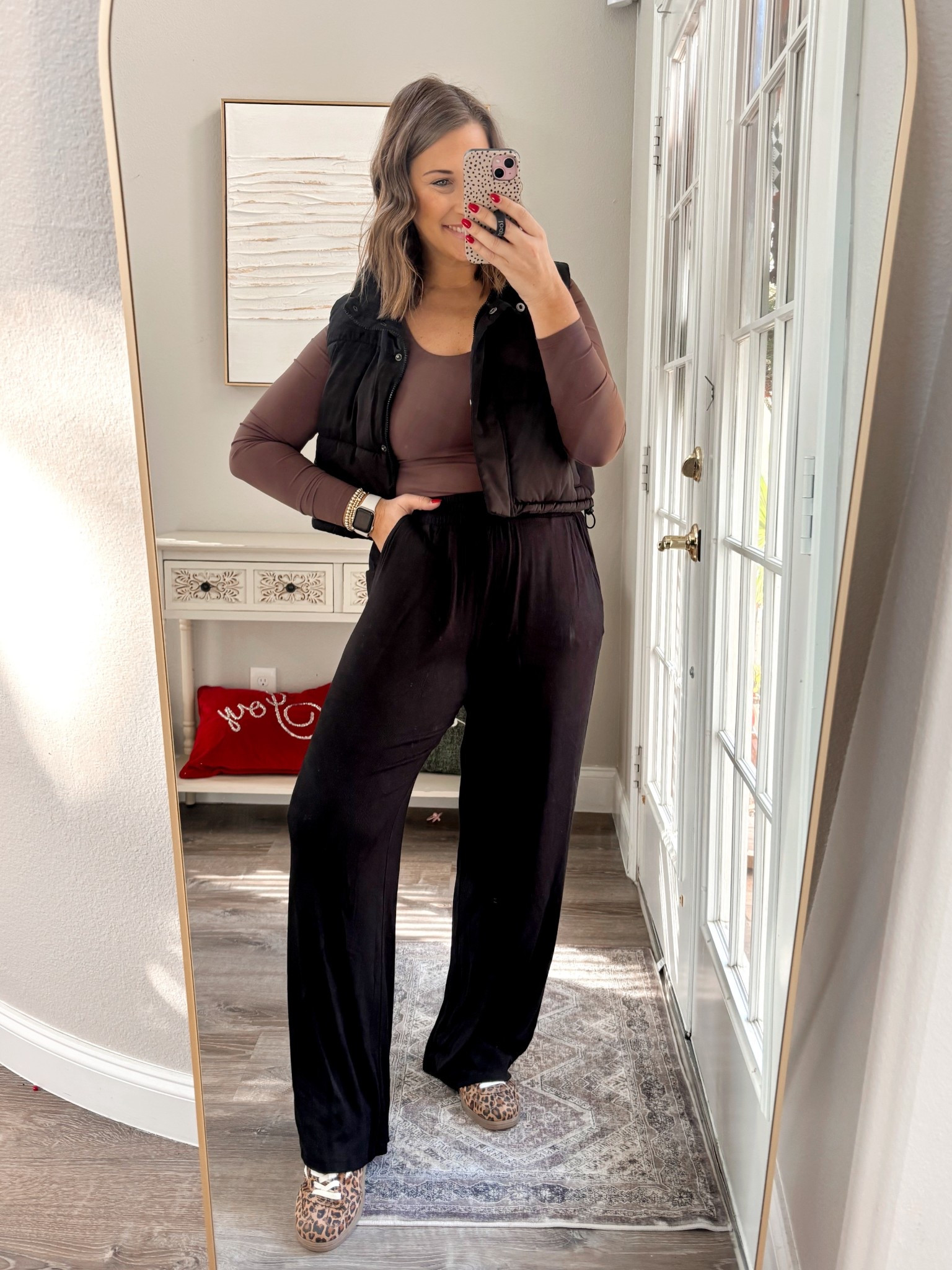 These pants are SO SO good & comfy! Worth it 👏🏼

TTS- medium 

#LTKootd #LTKMidsize #LTKmomlife