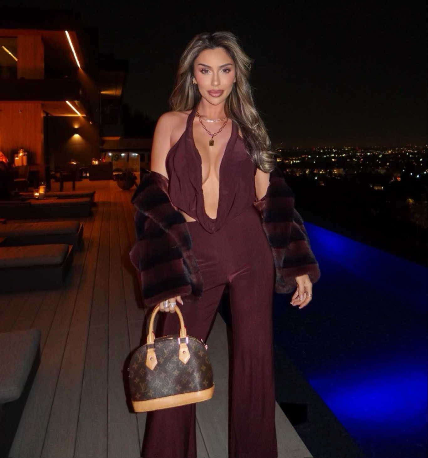 LA Nights ✨❤️ #BurgundyGlow #LAStyle #laurenblake

#LTKParties