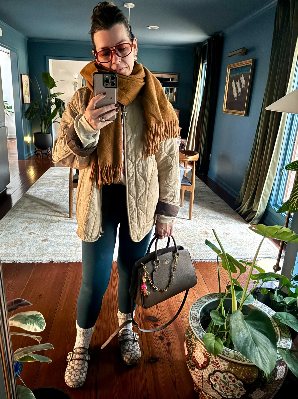 Woke up late car line vibes 🤎

#LTKootd #LTKmomlife #LTKdayinmylife