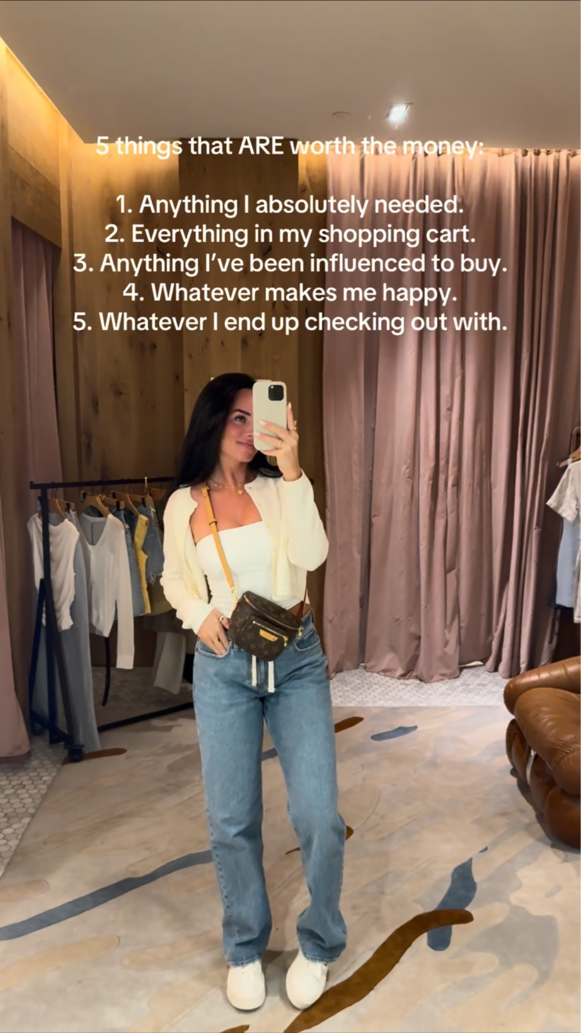 Hiii! Here’s my outfit details 🫶🏻 these Abercrombie jeans are sadly sold out so I’ll have similar ones linked down below. 

My sizing 5’7, 145lbs, 32dd
I’m wearing size small tops, size 26 curve love jeans