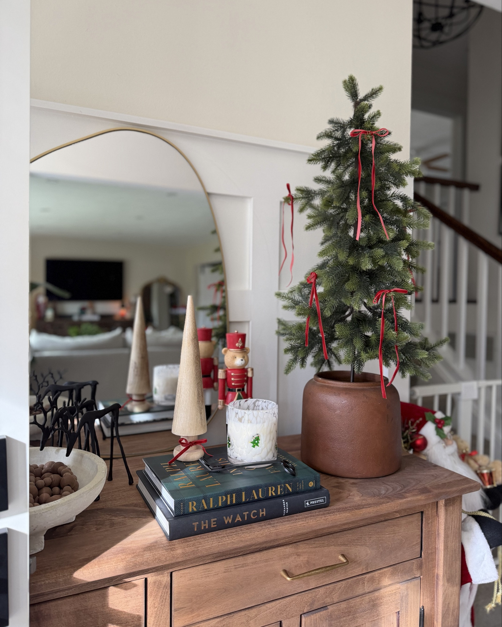 Ralph Lauren coffee table book 😍 I grabbed at Home Goods for $35 but linking to the spots I’ve seen online here!! Cheapest I’ve seen is see Amazon (other than HG) 

Ralph Lauren Christmas, plaid coffee table book, holiday book, holiday decor 

#LTKHome #LTKHoliday