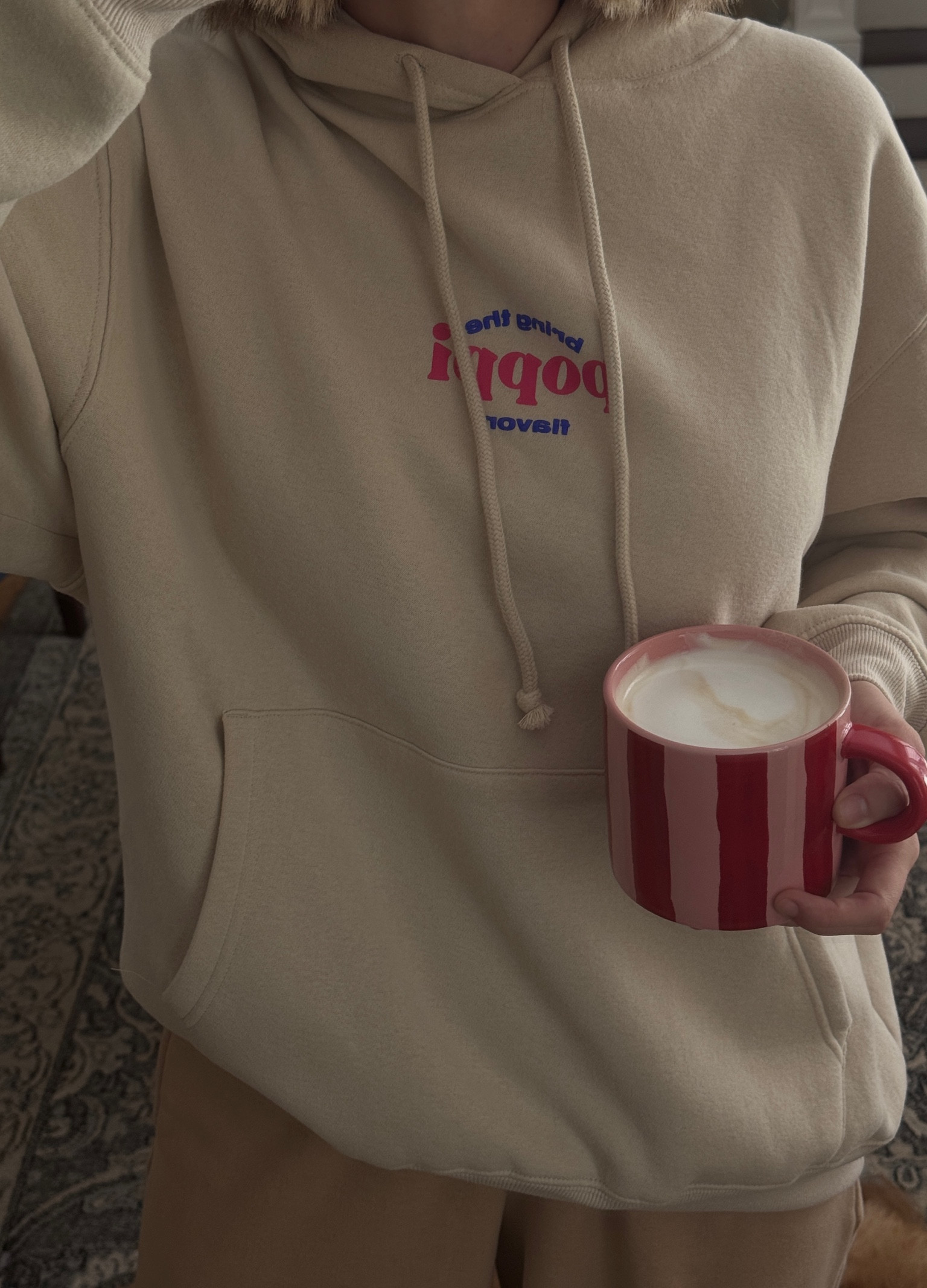 cozy @home

bought a large hoodie so it was oversized, i normally wear a smalll

#LTKStyleTip #LTKFindsUnder50 #LTKHome