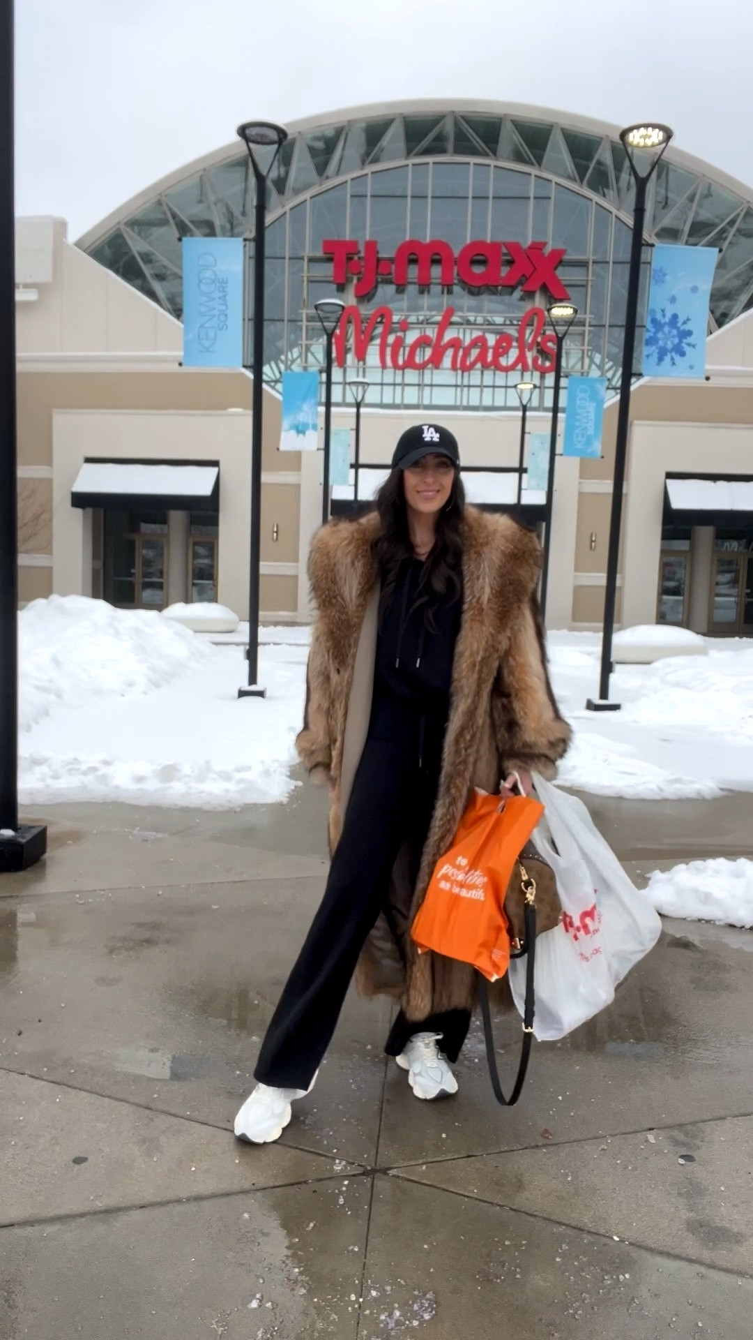 Life is short…

Wear the dang coat
Be extra if you like 
Own it
Exude confidence 

This look drew more compliments ALL. DAY. LONG.  Made people smile and the kindness of others gave me a morale boost that I didn’t know I needed.

Coat is vintage but linking similar.

#SpanxPartner #dadsneaker #vintagefur #cincinnatiinfluencers #sportychic


#LTKmomlife #LTKootd #LTKOver40