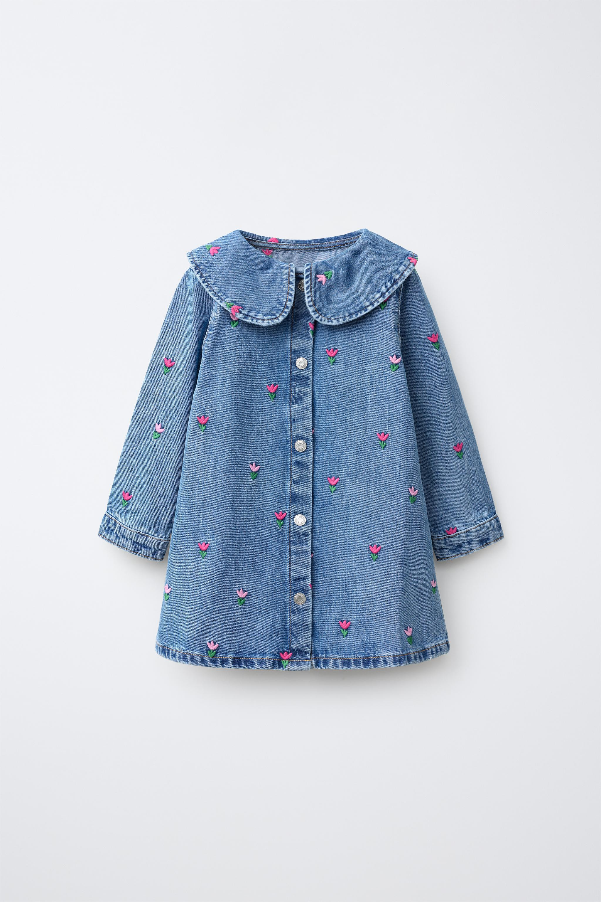 Long-sleeve denim dress featuring a Peter Pan collar. Designed with a snap-button front closure a... | Zara US