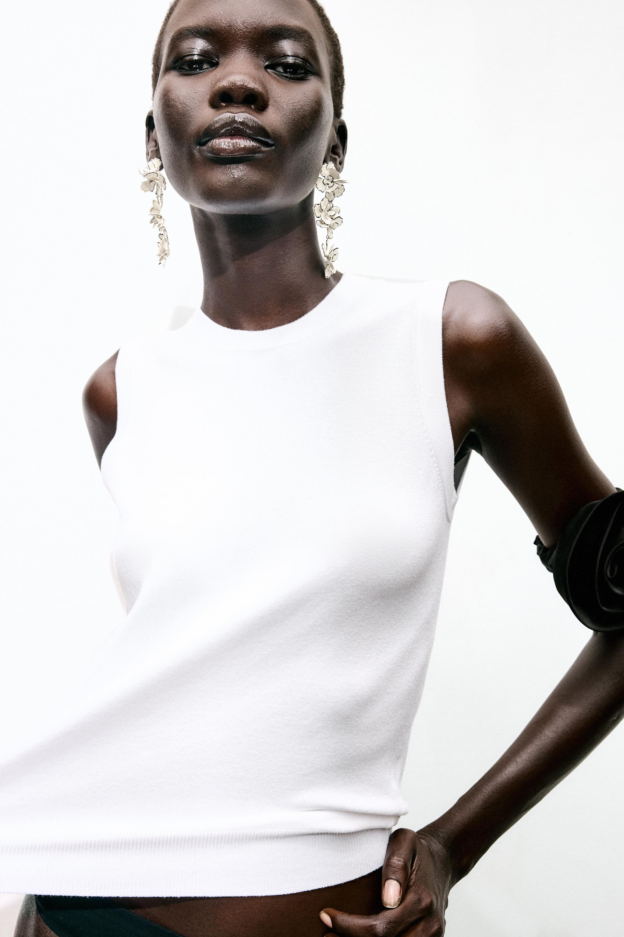 SLEEVELESS KNIT TOP | Zara US