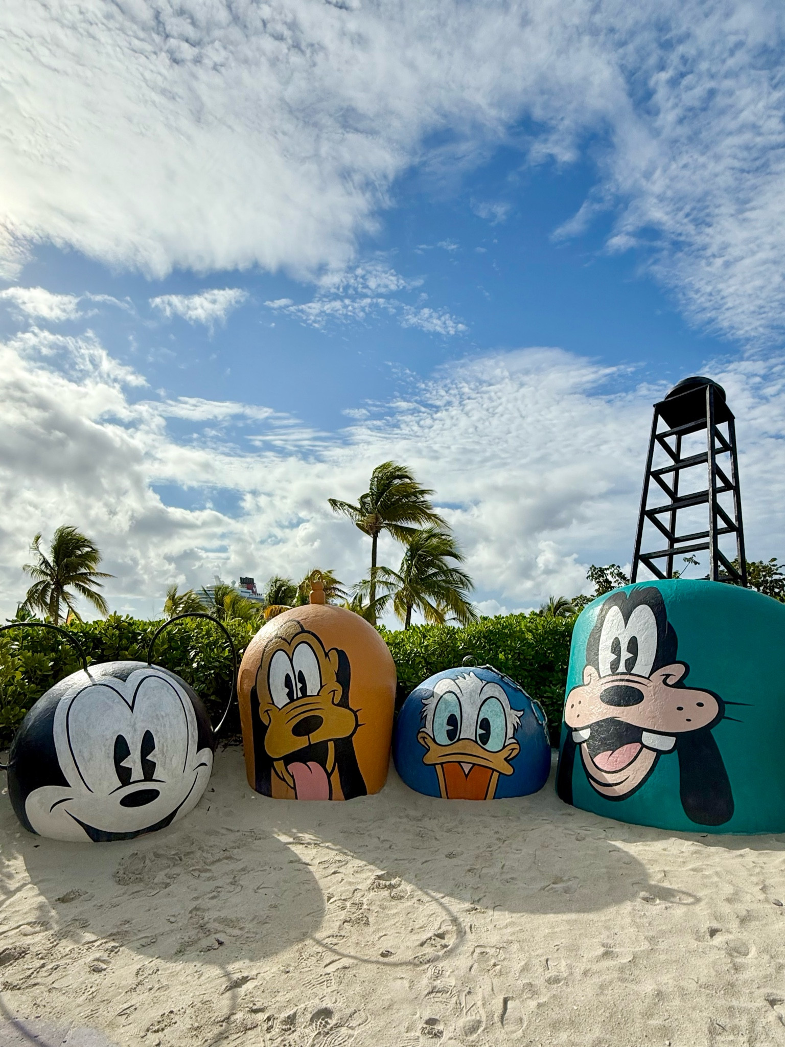 Linked as many items as I could from my trip on the Disney Treasure! ❤️🐭🌴🎄

#LTKStyleTip #LTKGiftGuide #LTKHoliday