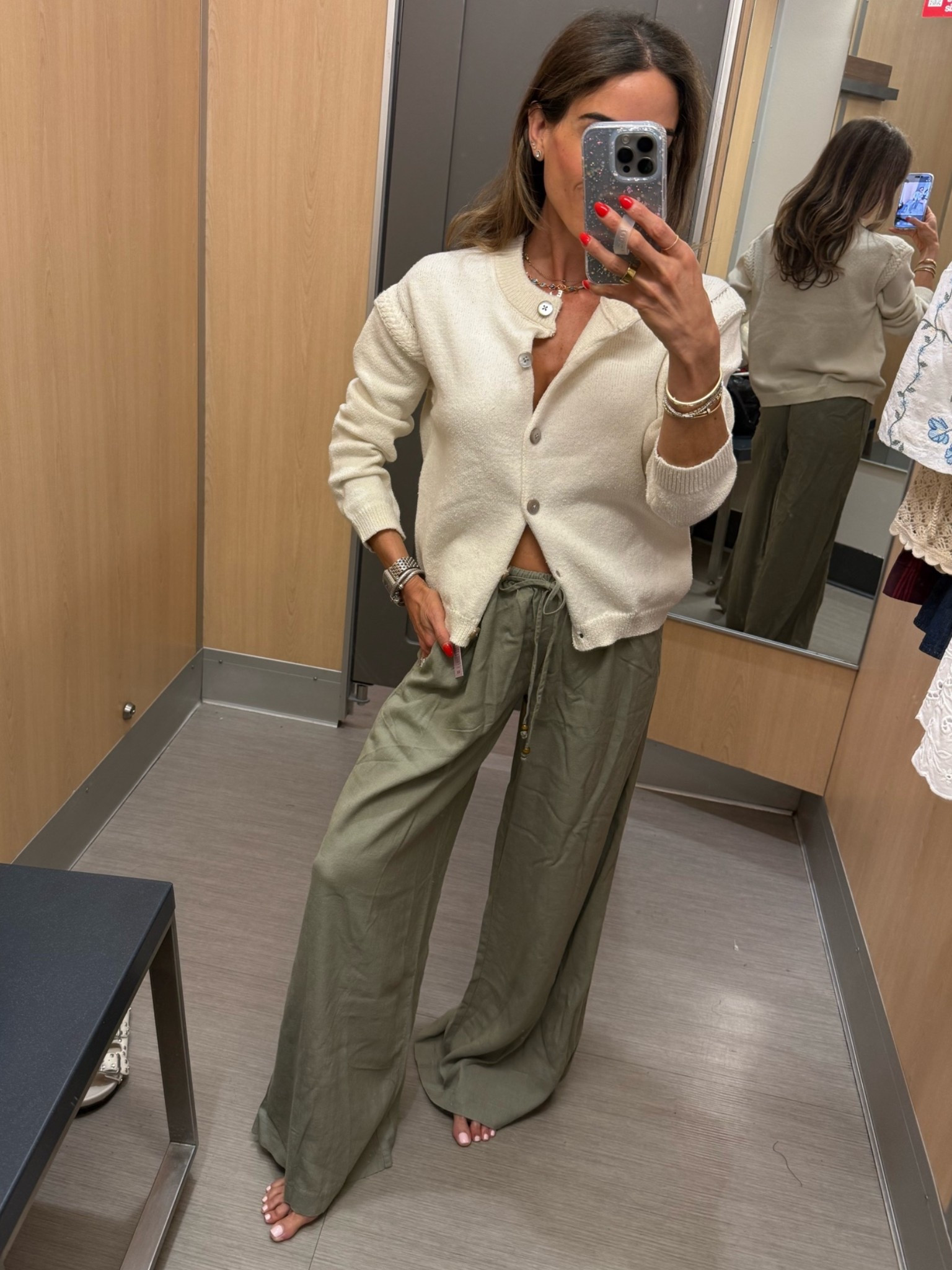 Finally found this adorable cable knit. I agree cardigan online wearing size extra extra small with these olive linen low rise pants that are great for Summer and petite friendly.

#LTKootd #LTKPetite