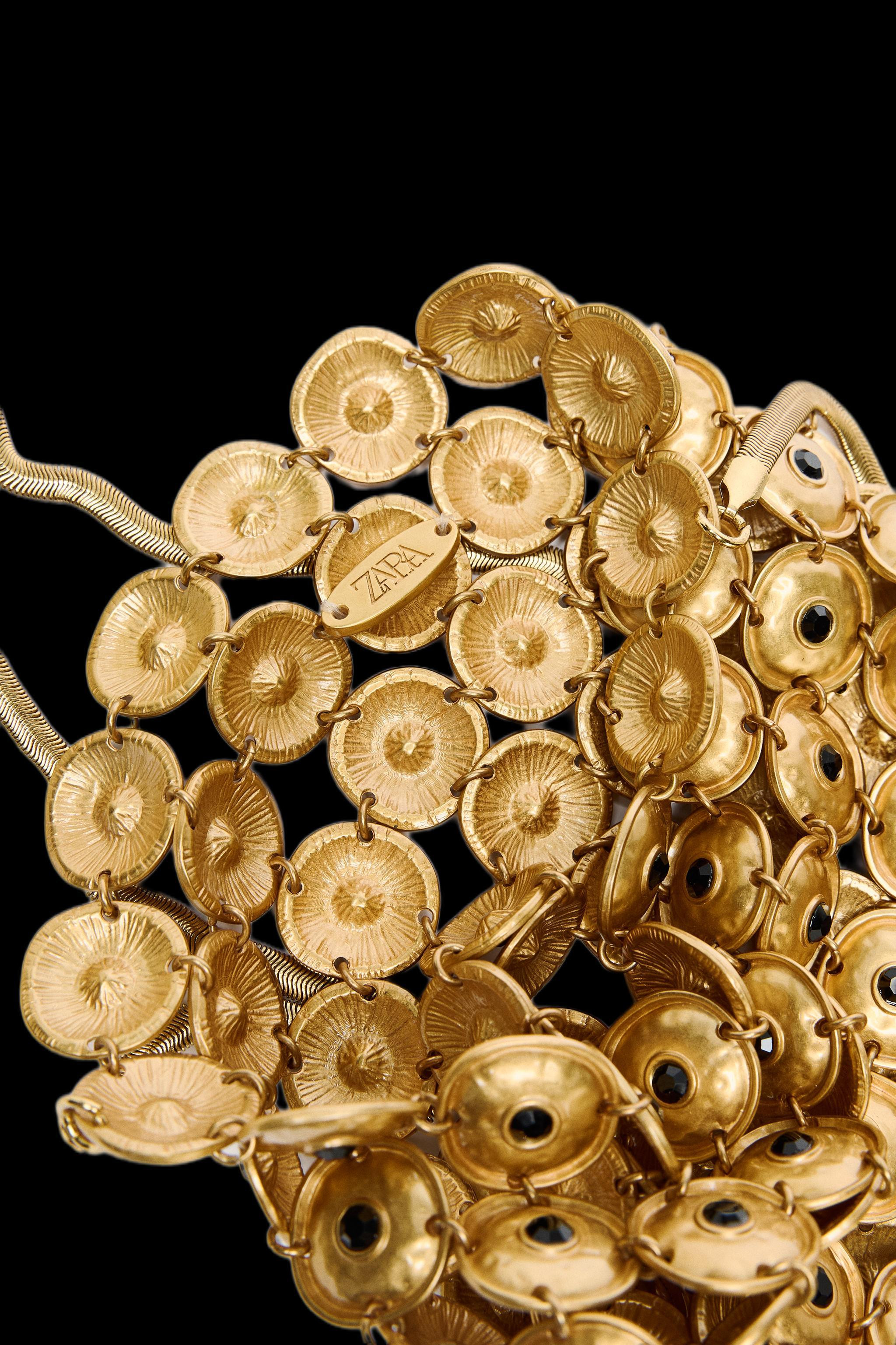 METAL APPLIQUÉ BUCKET BAG | Zara US