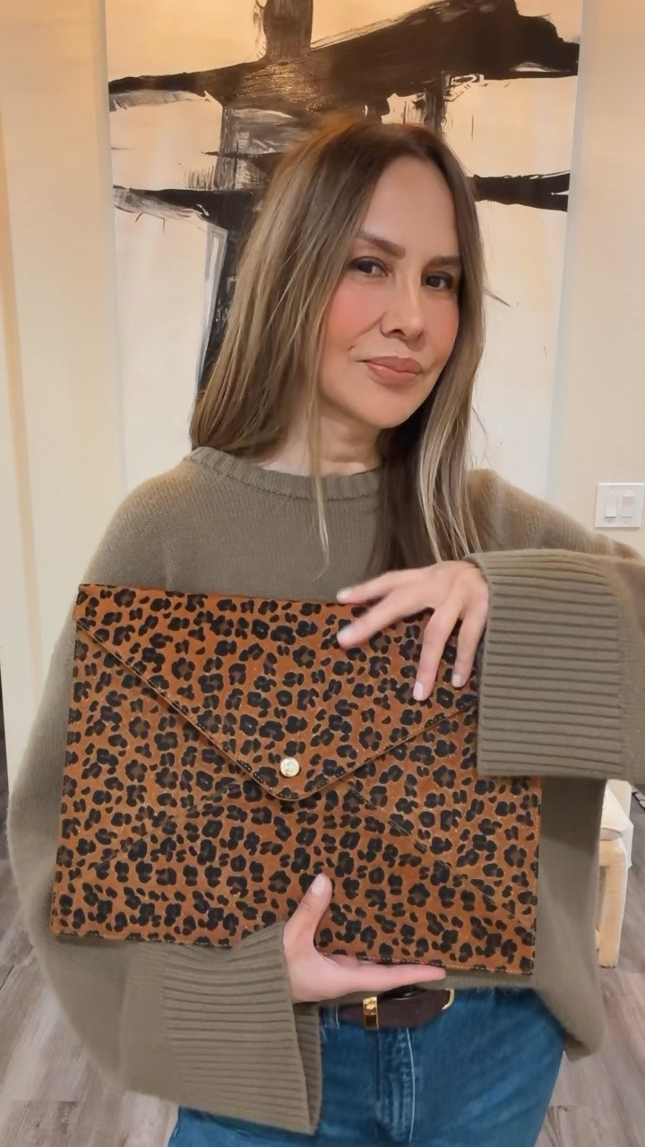 Currently obsessed with my new laptop pouches!

#LTKSeasonal #LTKootd #LTKgrwm