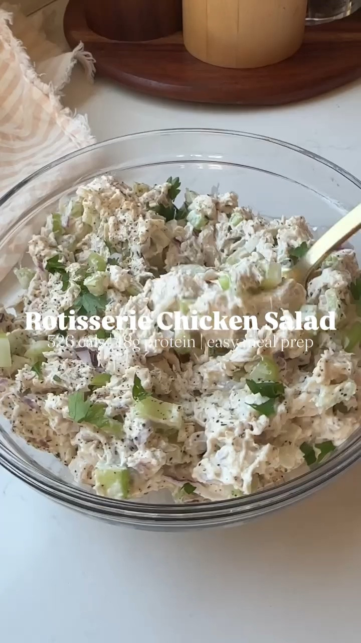 This rotisserie chicken salad is my fave to meal prep for low carb days! It’s creamy, packed with protein and sooo easy to make! 

Serve it over a salad, in a wrap or with some crackers for the perfect high protein lunch or snack. 💪🏼 Added bonus, my kiddos love this one too!



chicken salad | high protein diet | rotisserie chicken recipe | meal prep | high protein lunch 

https://www.eatingbirdfood.com/rotisserie-chicken-salad/

#LTKfoodie #LTKfitnessgoals #LTKActive