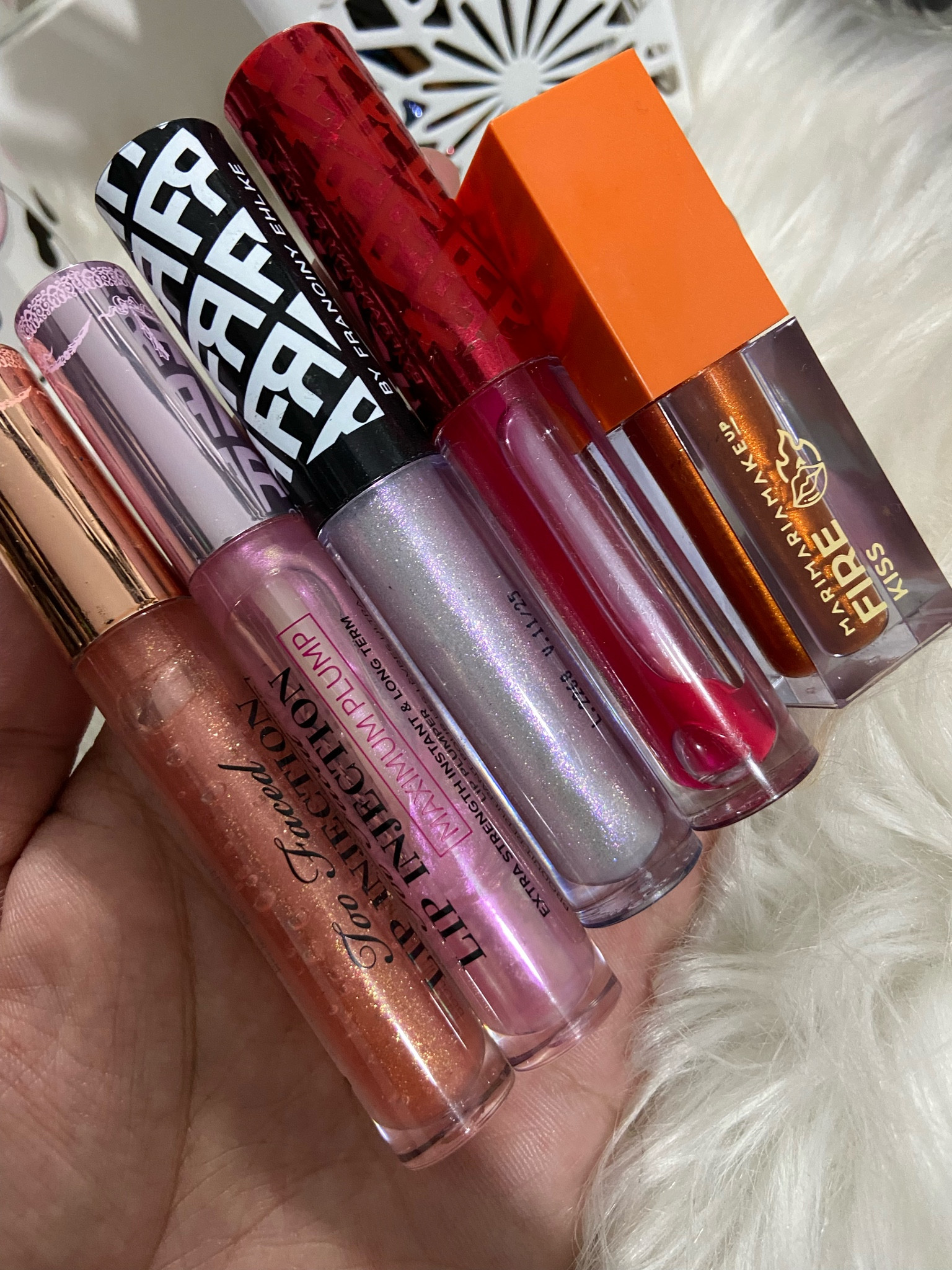 UM VÍCIO POR GLOSS ☺️🥰
Aqui uns dos meus favoritos uso muito !!! 



#LTKbeauty #LTKshoecrush #LTKbrasil