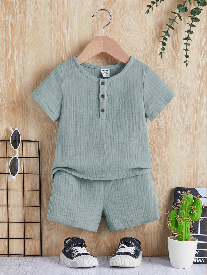 SHEIN Baby Boy Buttoned Half-Placket Short Sleeve Top And Shorts, Casual And Comfortable Outfit | SHEIN