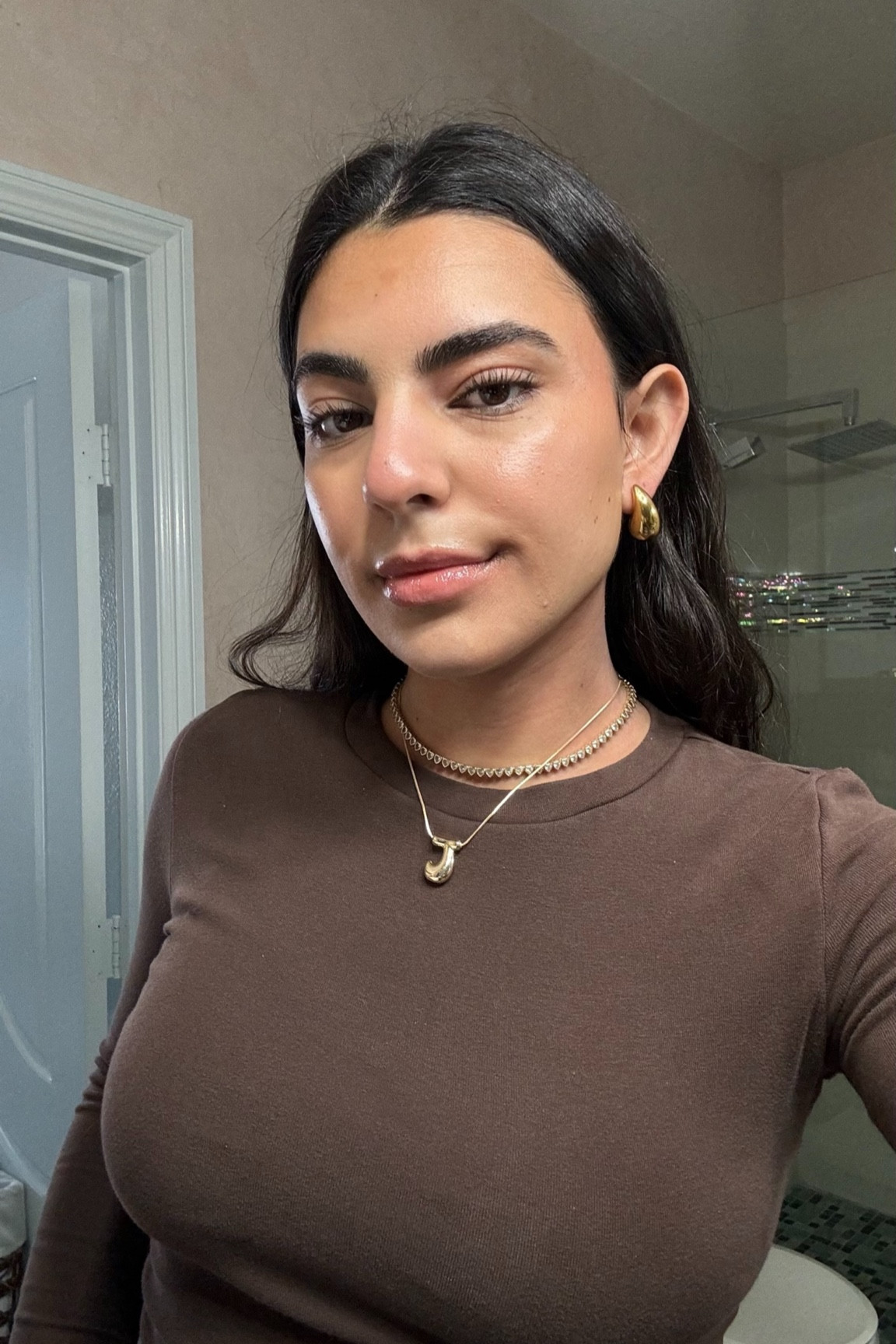 Makeup + jewelry! 

#LTKStyleTip #LTKBeauty #LTKWorkwear