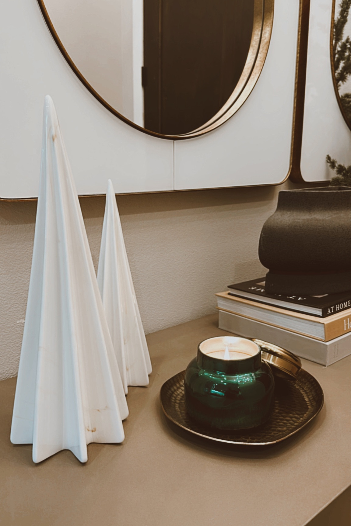 Entry decor 

#LTKstyletip #LTKhome #LTKHoliday