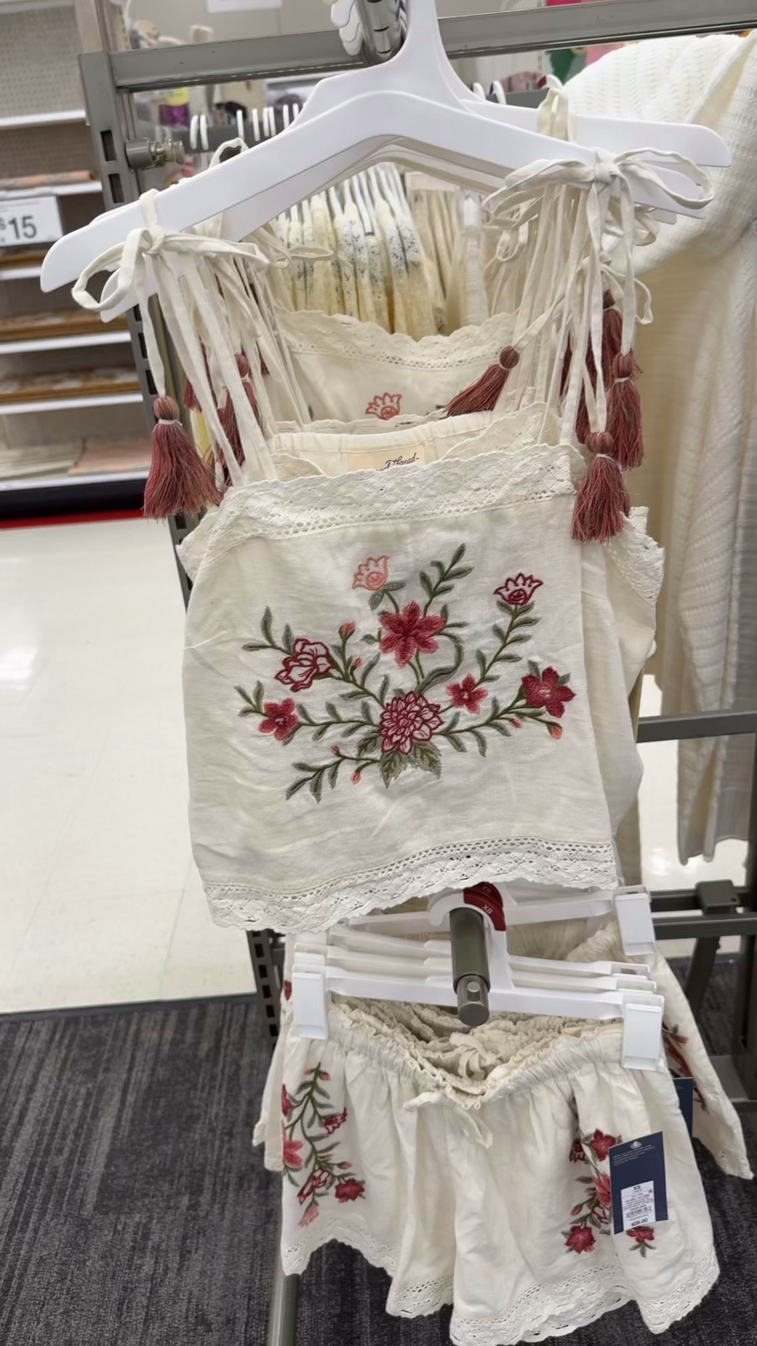 Finally available! It’s currently on sale 👏🏼

#LTKSeasonal #LTKMidsize