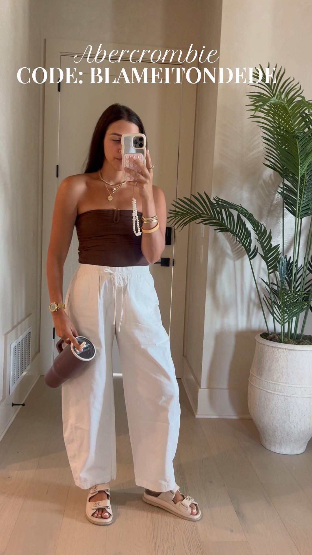 Top: small
Pants: small
(Blameitondede) 

Dressupbuttercup.com #dressupbuttercup #dederaad  

#LTKSaleAlert #LTKStyleTip #LTKSeasonal