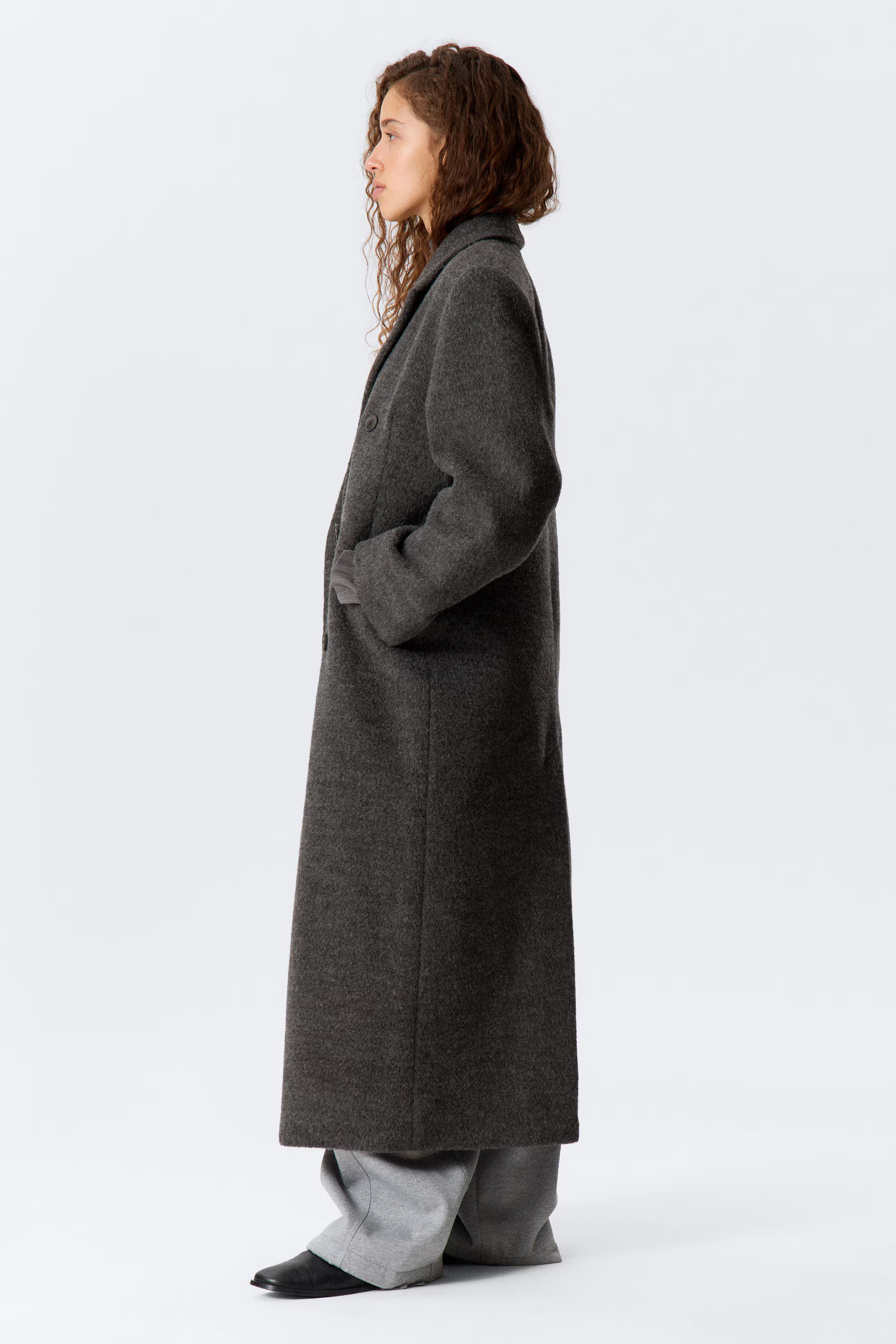 Logan Hairy Double-Breasted Wool-Blend Coat | Weekday