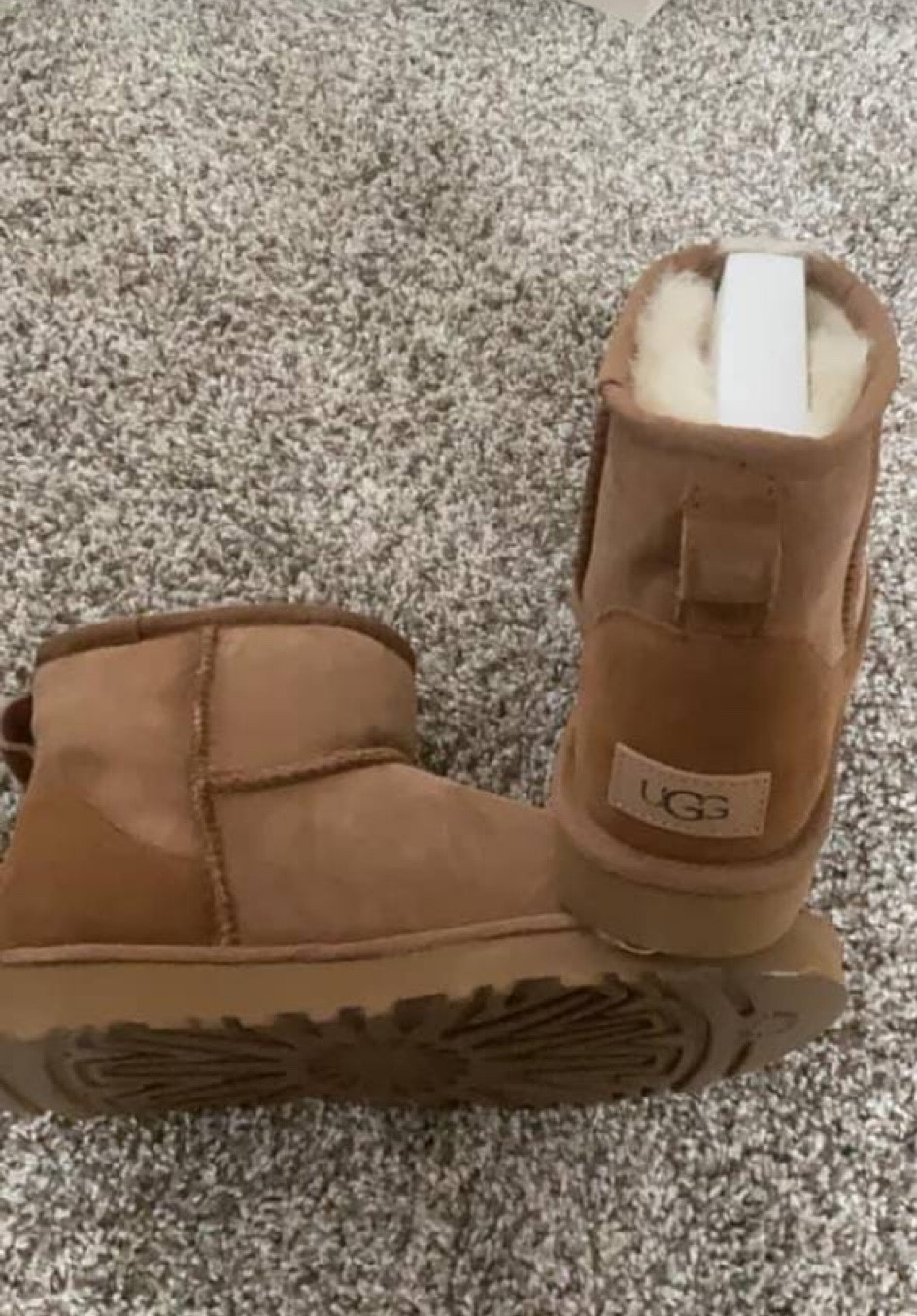 Ugg minis on DH gate #looksforless #designerdupes #designerfinds #boujeeonabudget 

#LTKFind #LTKshoecrush #LTKunder50