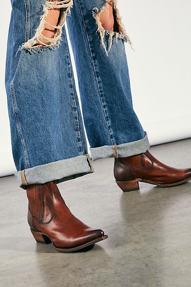 Frye Sacha Chelsea Boots | Free People (Global - UK&FR Excluded)