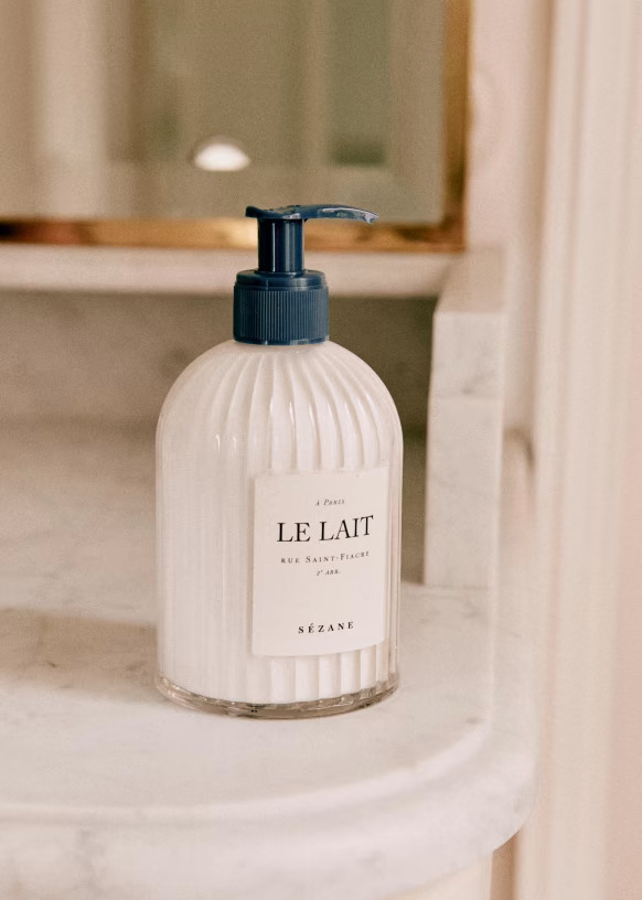 Sézane Moisturizing Body Milk | Sezane Paris