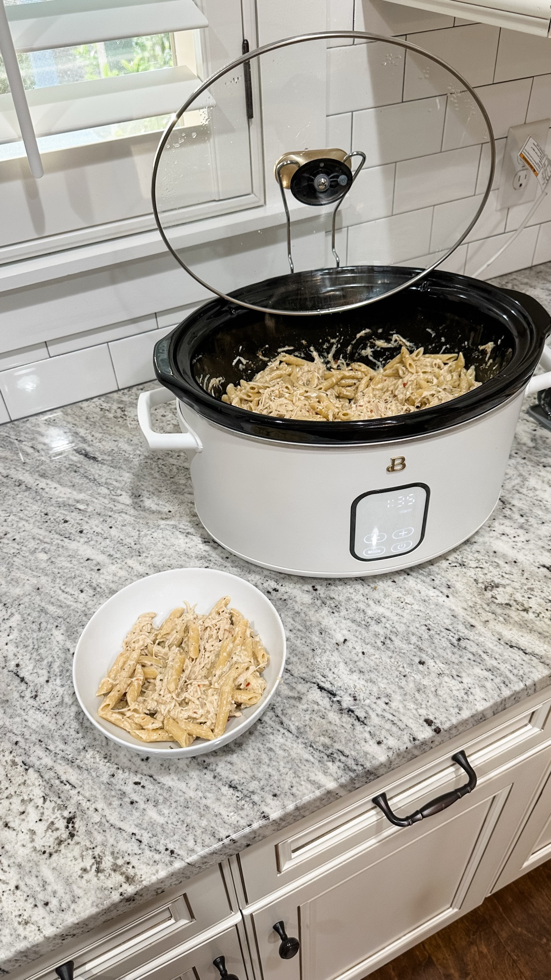 🤤 Quick & Easy Crockpot Southwest Ranch Chicken Pasta

You're going to LOVE this creamy, cheesy comfort food with a kick. Perfect for busy weeknights!

Ingredients:
• 3 boneless skinless chicken breasts
• Salt & pepper to taste
• 1 bottle Buffalo IVild Wings Southwest Ranch sauce
• 1 bottle heavy whipping cream (use the empty sauce bottle to measure!)
• 1 block cream cheese
• 1 cup shredded cheddar cheese
• 1 cup shredded Parmesan cheese
• 1 box pasta of choice (we used penne!)
• Optional: Steamed broccoli for added veggies

Directions:
1️⃣ Place chicken breasts in the crockpot and season with salt & pepper.
2️⃣ Pour in the bottle of Southwest Ranch sauce.
3️⃣ Fill the empty sauce bottle with heavy whipping cream, shake, and pour over chicken.
4️⃣ Add cream cheese, shredded cheddar, and Parmesan on top.
5️⃣ Cook on high for 4 hours:
6️⃣ Shred the chicken. Meanwhile, cook pasta according to package directions.
7️⃣ Drain pasta and add to the crockpot. Mix everything together and serve!
8️⃣ Top with extra Parmesan and enjoy!

❤️ Save this for your next dinner night and tag me if you try it!

🥦 Thinking about adding broccoli next time-what would you add?

#easyrecipes #crockpotmeals #ranchchicken #pastarecipe #dinnerideas #easyfamilydinner #slowcookerrecipes #quickdinner #dumpandgo #amyinthekitchen #whatsfordinner #momlifefood #easyhomecooking #viralrecipe #weeknightdinner #comfortfoodrecipes