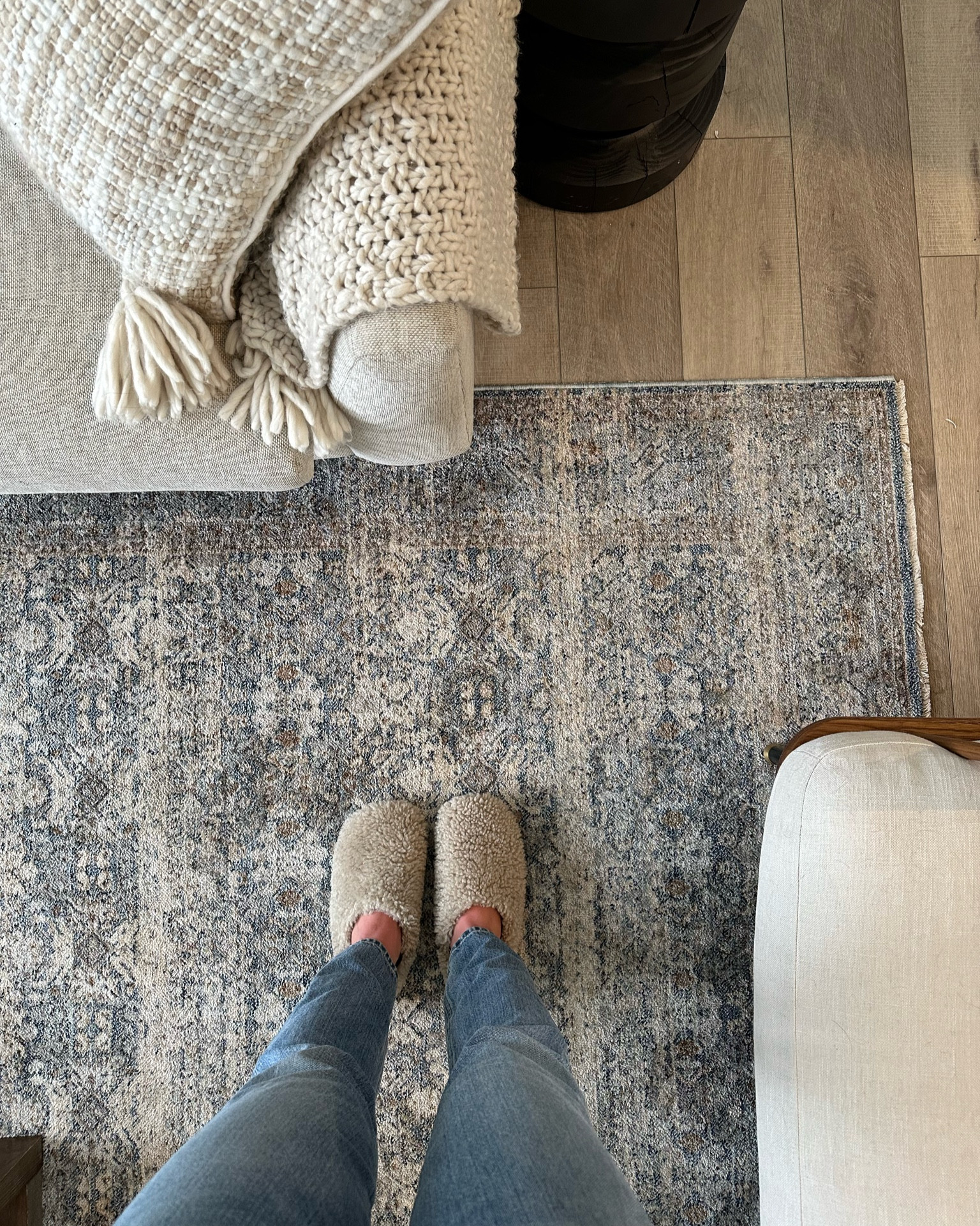 I’m loving this Angela Rose x Loloi Blake Ocean rug! It has perfect colors perfect for any neutral space. 

Area rug, Loloi rug, living room, great room, home decor, rug, Blake, ocean

#LTKhome #LTKFind #LTKstyletip