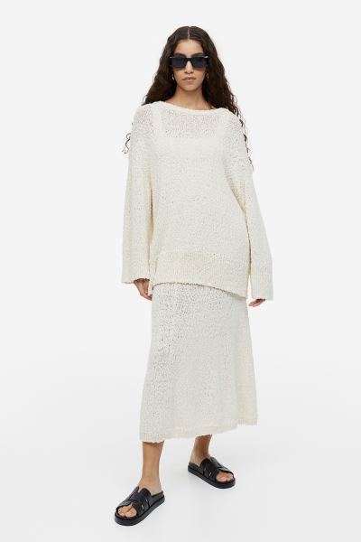 Slides | H&M (UK, MY, IN, SG, PH, TW, HK)