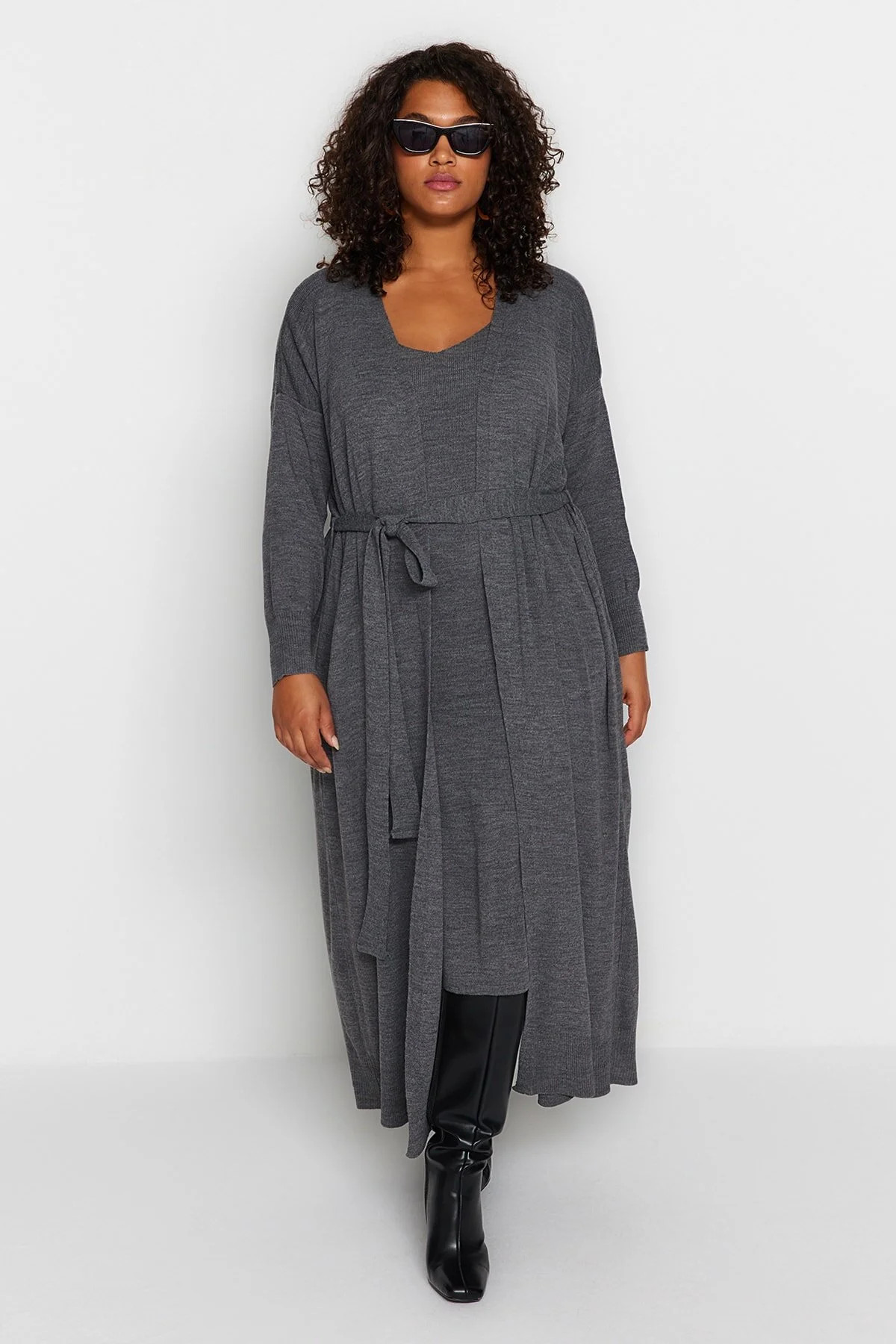 Große Größen in Kleid - Grau - Basic | Trendyol DE