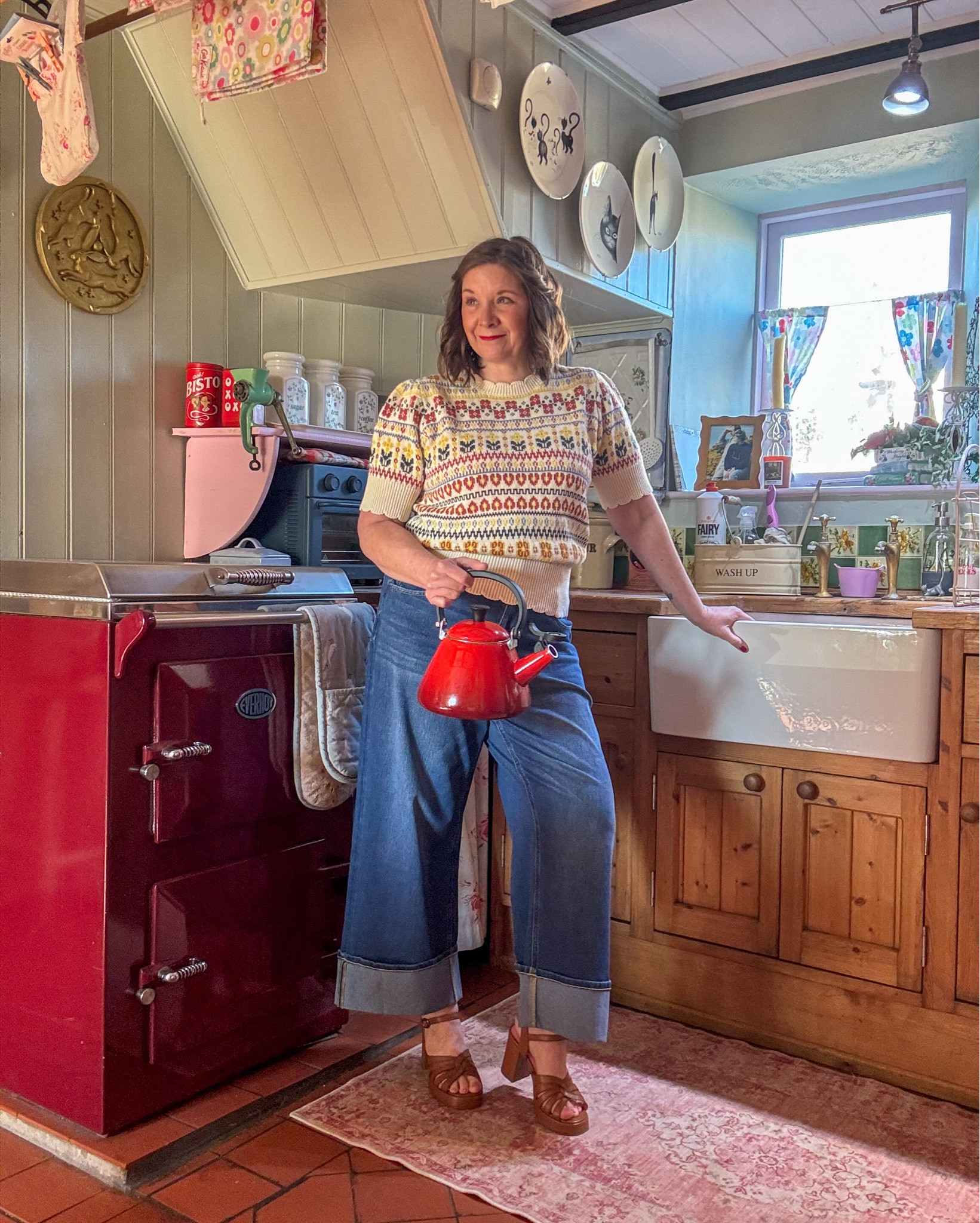 The perfect retro style knit and heels and comfiest of jeans 

#LTKuk #LTKmidsize #LTKcurves