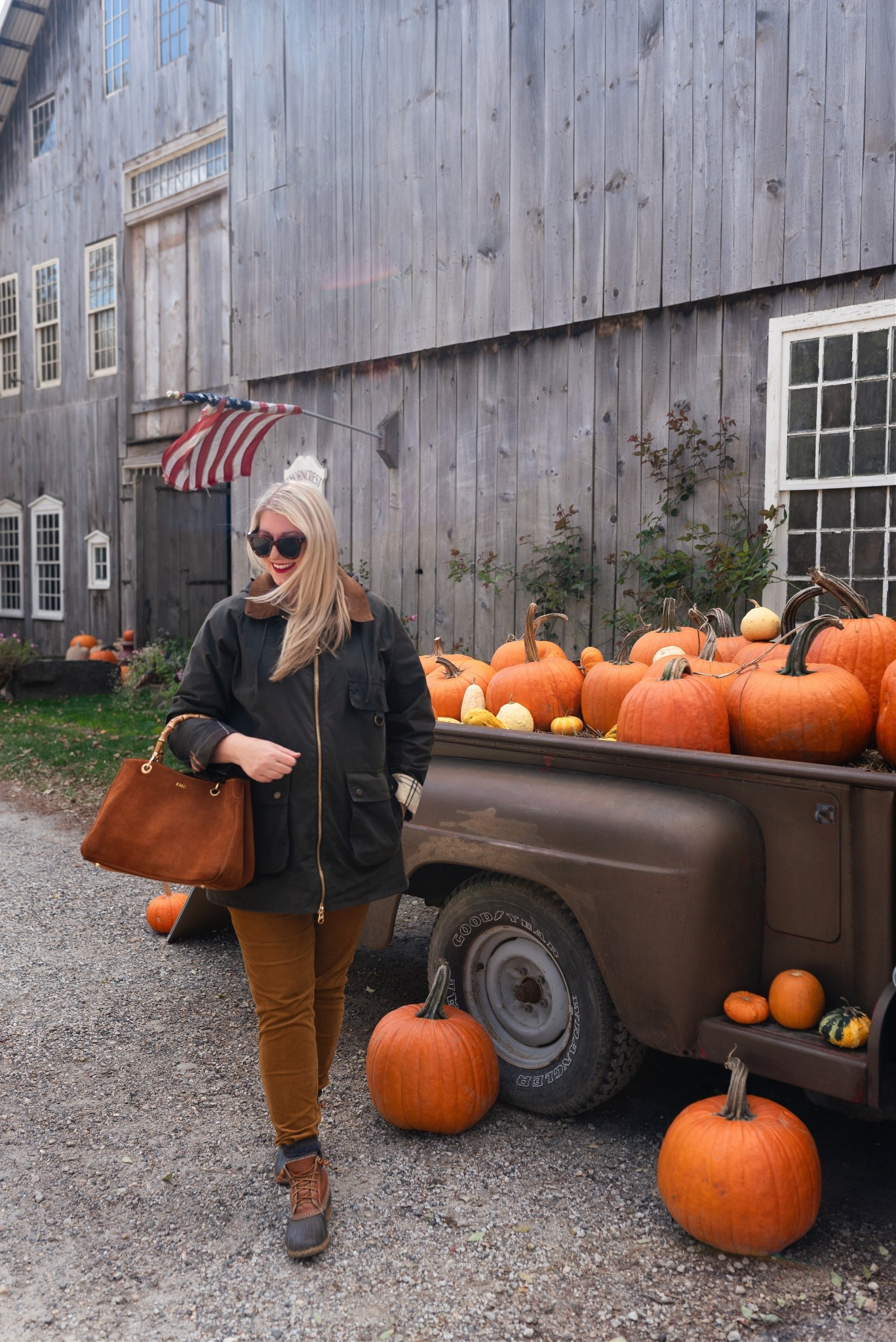 Fall uniform 🍁🧡 these cords come in tall length 🙌🏻

#LTKSeasonal #LTKOver40 #LTKTall