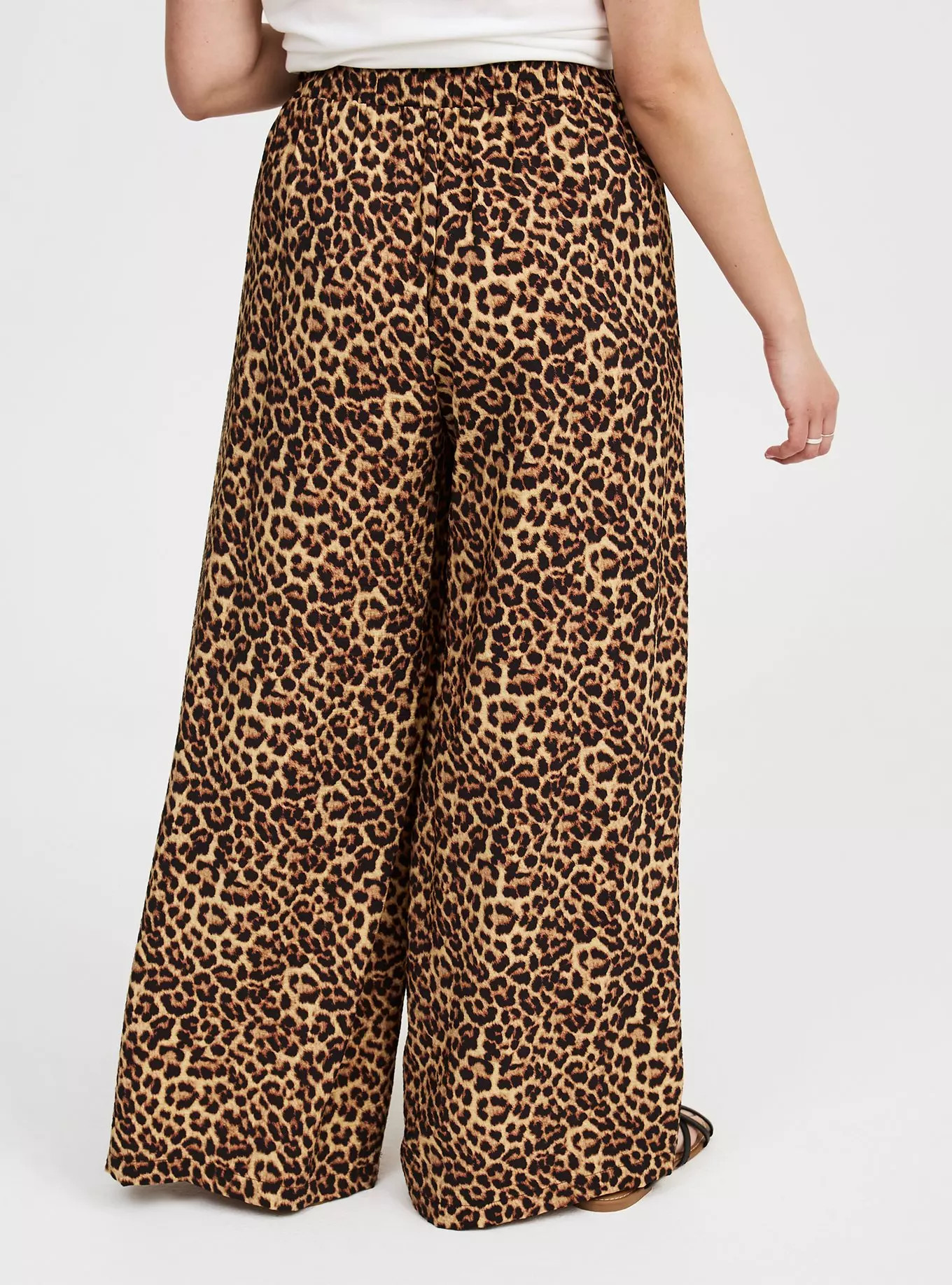 Wide-Leg High-Rise Crinkle Rayon Pant | Torrid (US & Canada)