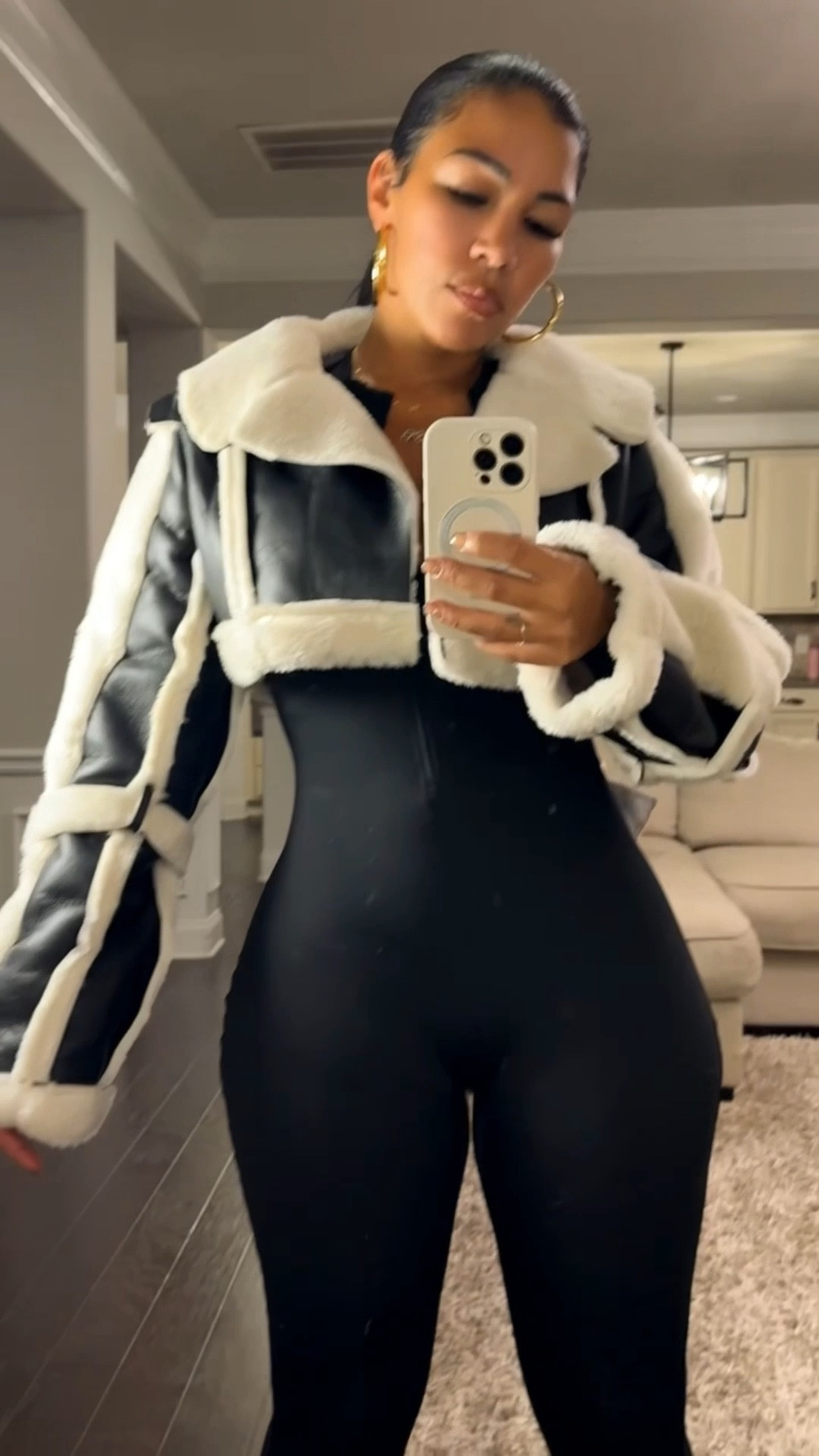 Ain’t this coat cute ☺️She sheds a little at first ,,, but after a good shake then boom she ready !! #shoptutuslook