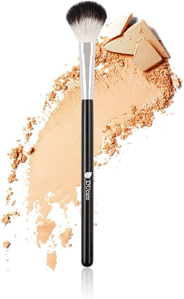 DUcare Highlighter Brush Fan Brush Setting Makeup Brush Blending Helps Lock in Foundation and Con... | Amazon (US)