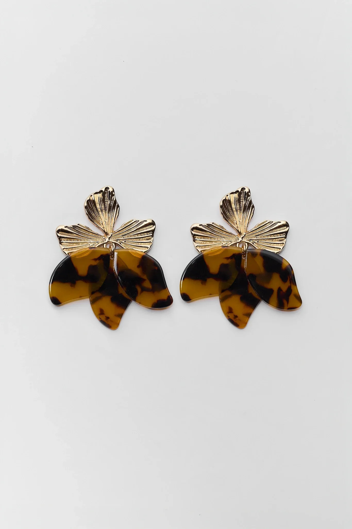 Tortoise Flower Drop Earrings | Avara
