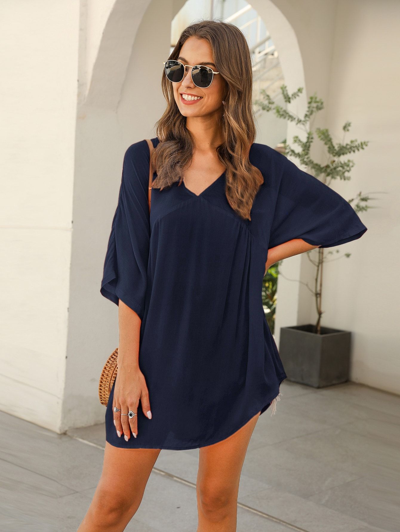 Solid Curved Hem Tunic Blouse | SHEIN