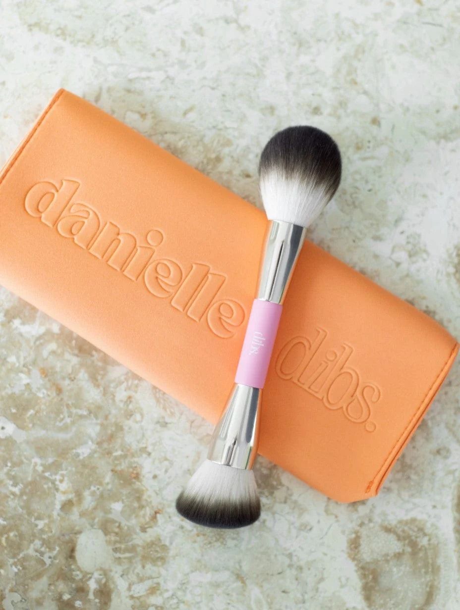 Danielle Eilers Duo Brush Face w/ Pouch | DIBS Beauty | DIBS Beauty