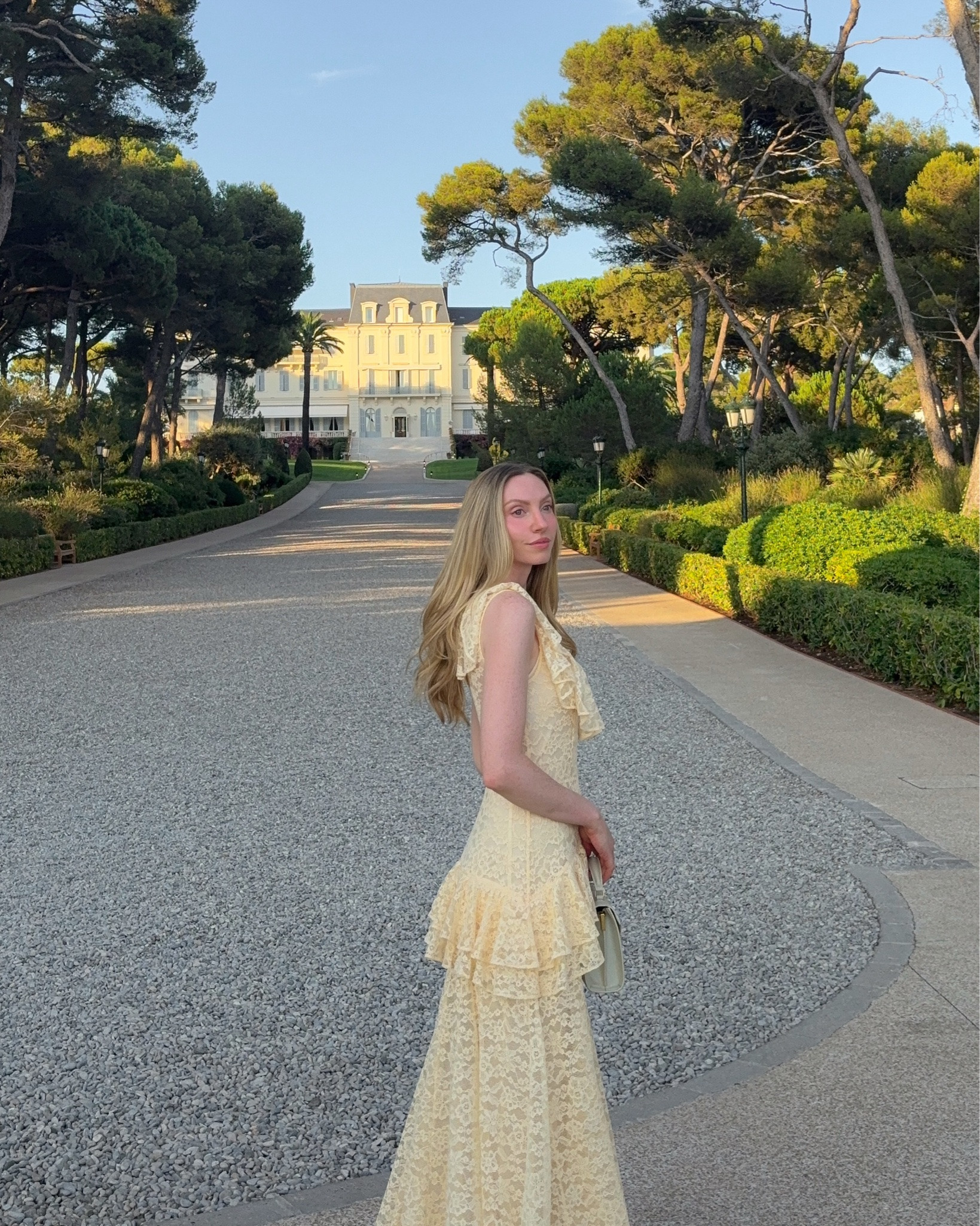 Tripped and fell onto another flight to the south of France 🤭

Got this dress .2 seconds after my color analysis determined I can wear butter yellow 💛 (thank you @telalibyshani!) 

🏷️: Hotel du Cap Eden Roc, summer in Antibes, south of France, French Riviera style, ruffle yellow maxi dress, Doen dress #pinterestgirlaesthetic #summeroutfitinspo #justagirl